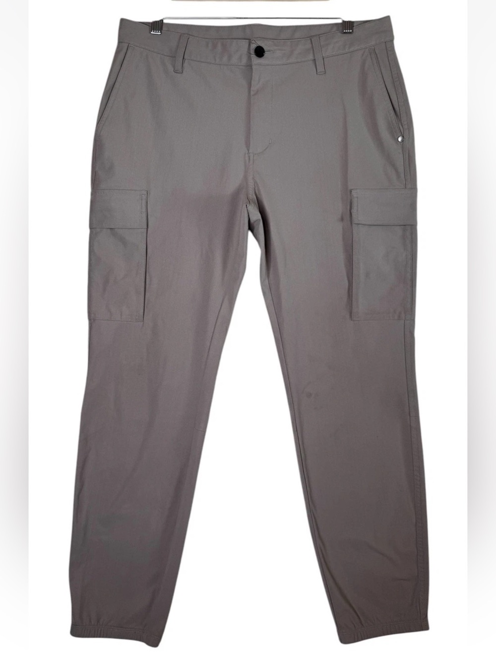 Vuori Meta Cargo Pant Tapered Jogger Pants Warm Grey V451 Men's Size 34